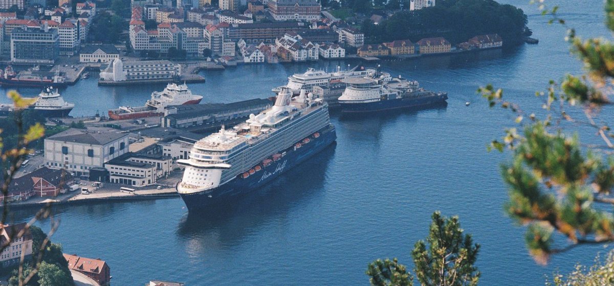 Navires de croisière dans le port de Bergen